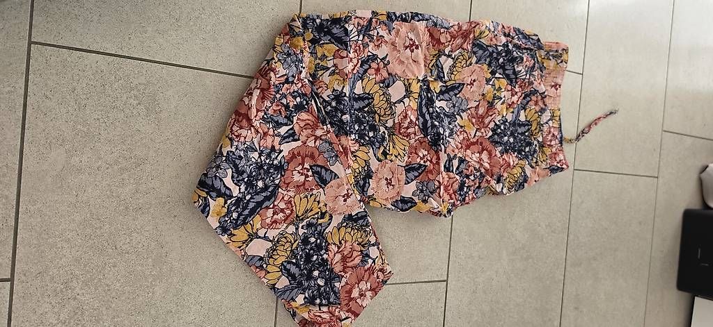 Pantaloni: Lange Leinenhose Gr. 44 – Usato da Obfelden venduto da iNe29 2