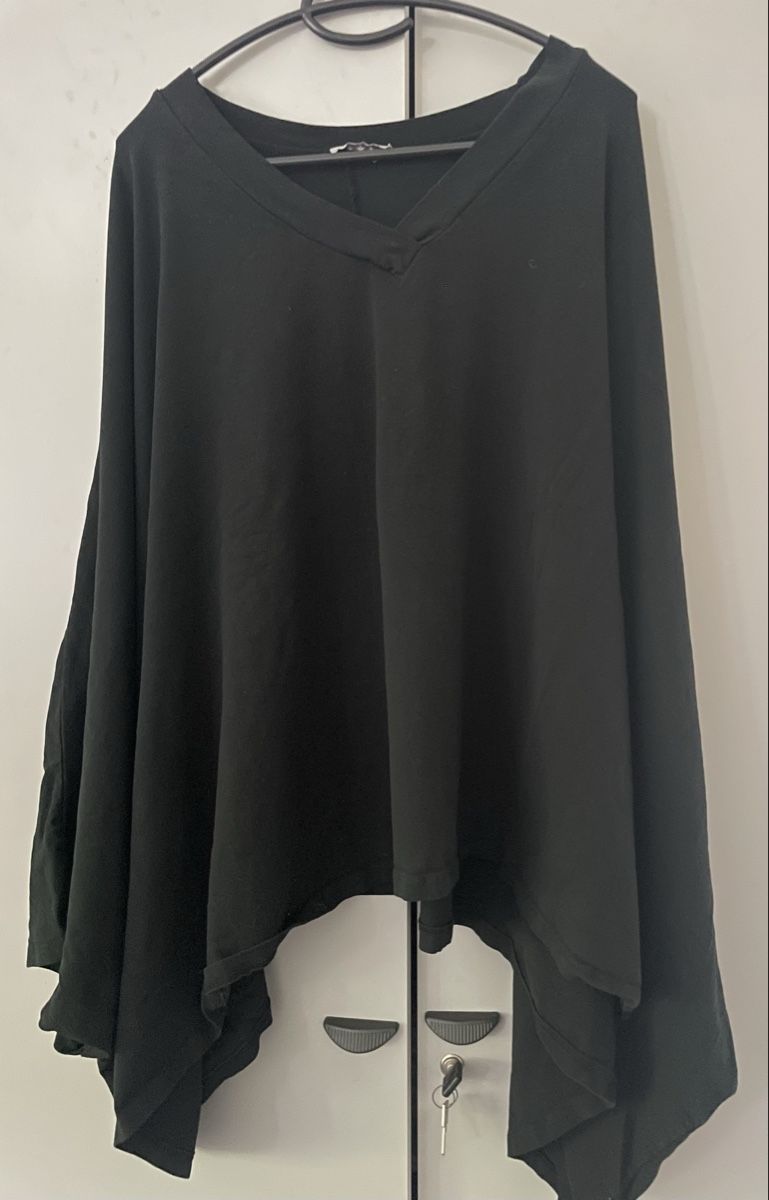 T-shirt: Schwarz Oberteil mit Gr. M/L neuwertig – Nuovo (secondo la descrizione) da Au ZH venduto da Jaggy4