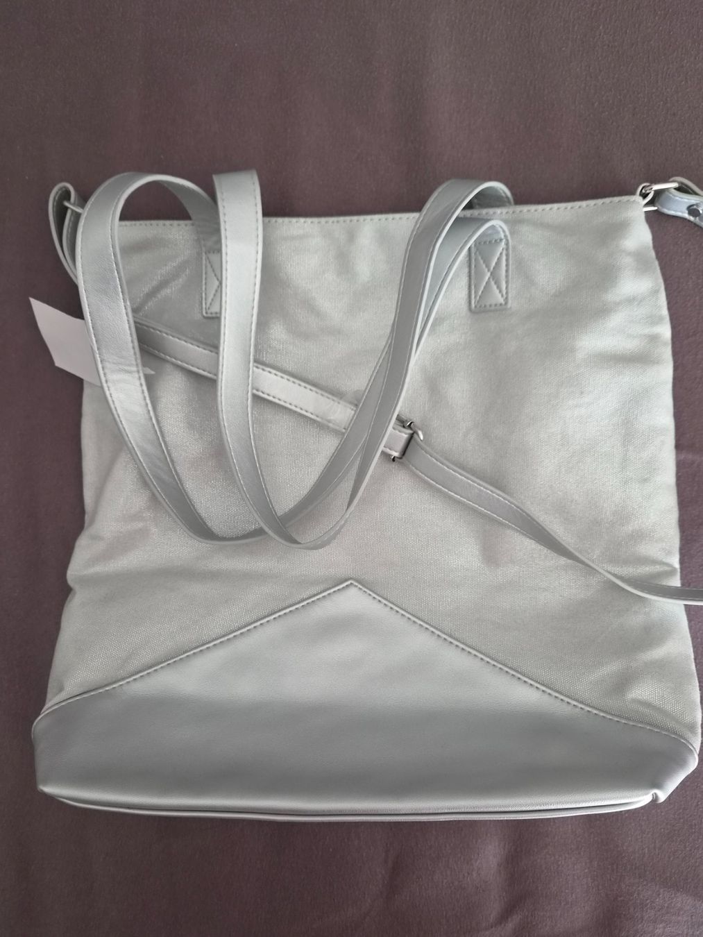 Sacs femmes: Tasche Silber mit Etikett neu – Neuf avec emballage d'origine à Zürich par Citalo 2