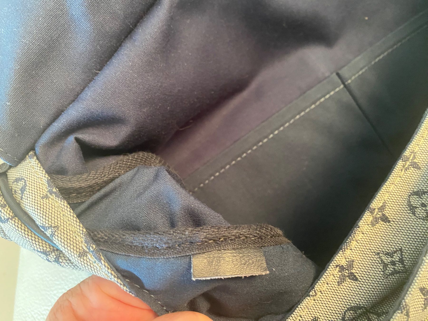 Louis Vuitton Borse: LOUIS VUITTON - Maman Diaper Bag Navy Mini Lin – Nuovo (secondo la descrizione) da Winkel venduto da ferrari2022 7