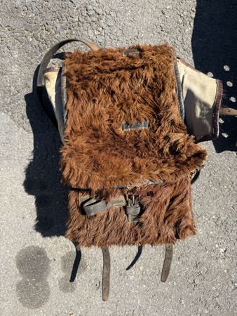 Altes Rucksack Leder Fell Militär Rucksack gebraucht