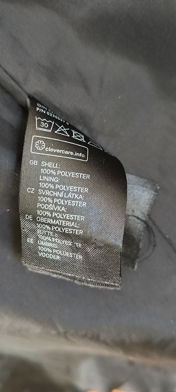H&M Jacken: Schwarzer Blazer von H&M – Gebraucht aus Bern von mar_xn6k 4
