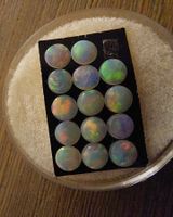 14 Opalcabochons 4mm rund
