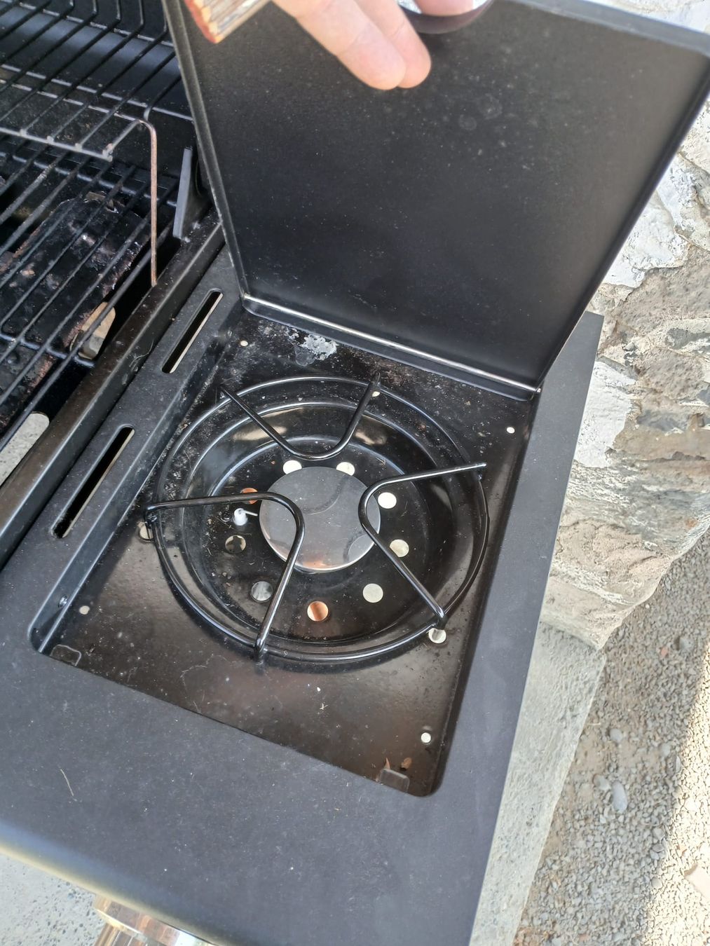 Griglie: Gasgrill – Usato da Obfelden venduto da Alf2005 3