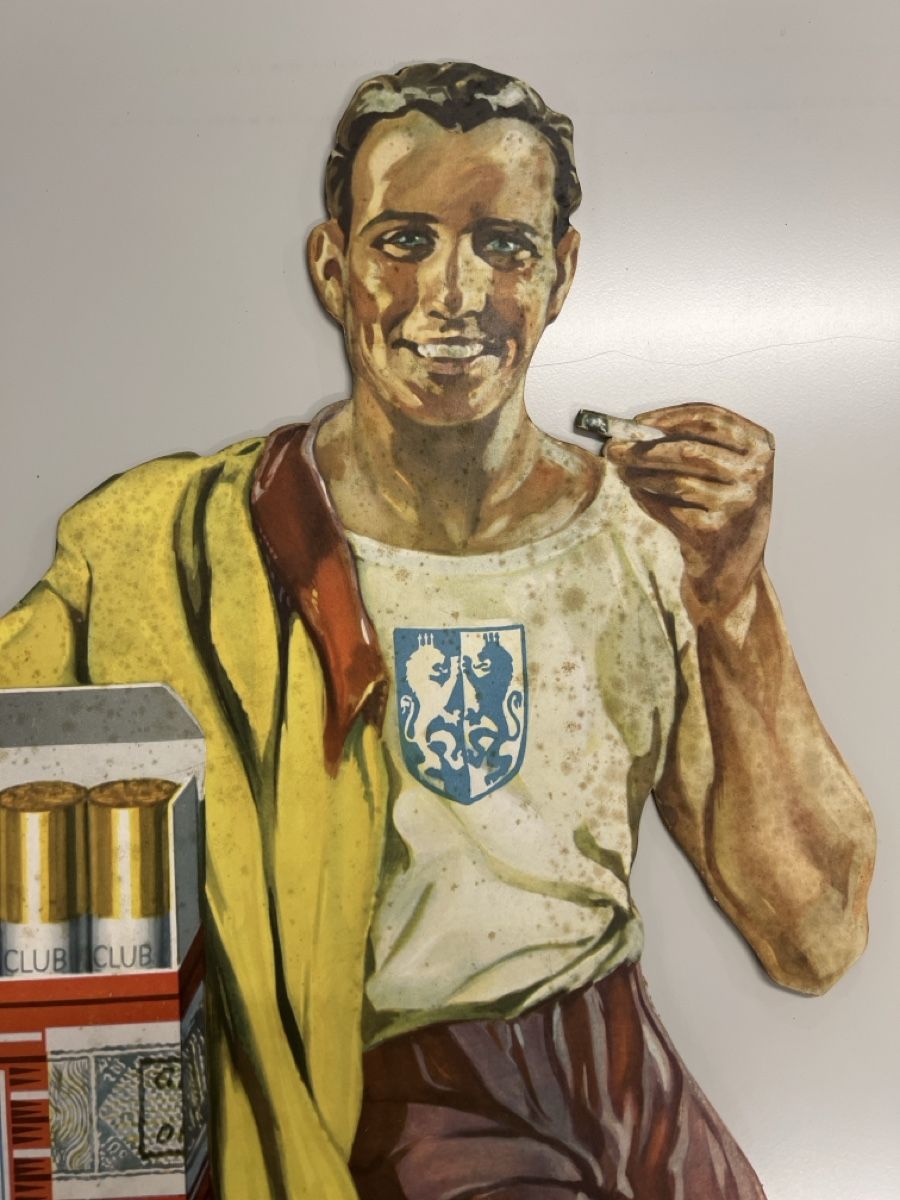 Statuette: Club Zigaretten Aufsteller – Usato da Wollerau venduto da Plakatfreund 1