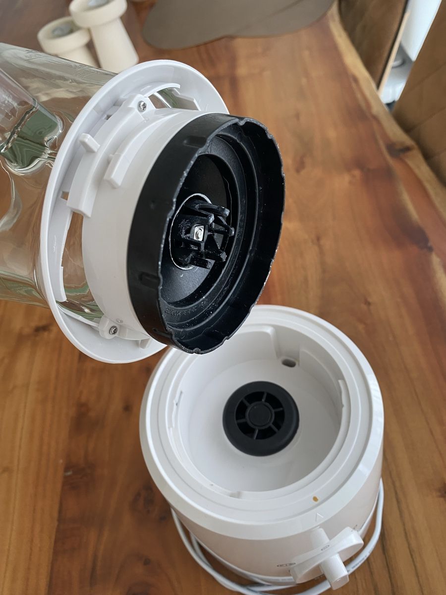 Braun Elettrodomestici da cucina: Standmixer/ Smoothiemaker von Braun – Usato da Kloten venduto da SalomeSommer 4