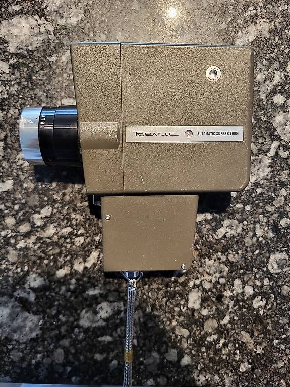 Caméscopes: Super 8 Kamera Marke Revue – D'occasion à Frutigen par Phi_br9l