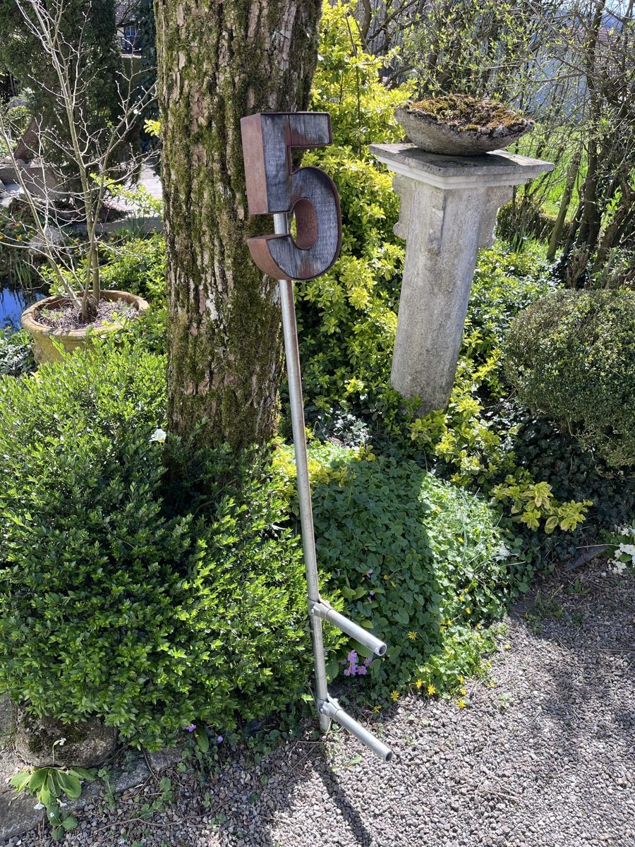 Insegne: Hausnummer 5 Eichenholz / Stahl – Usato da Aarau Rohr venduto da frey85 5