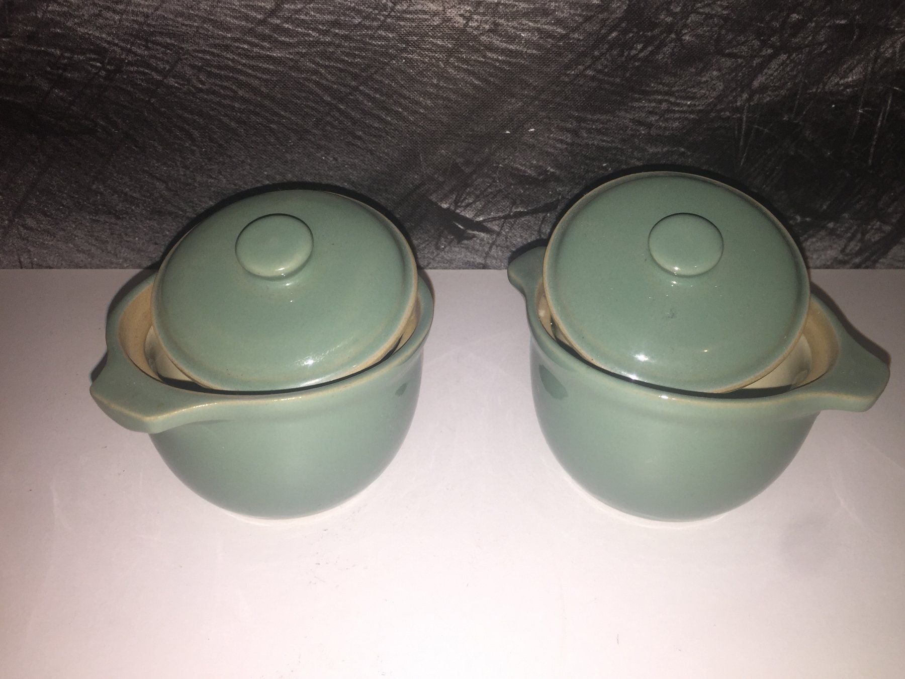 Pentole: 3 caquelons : 2 DENBY + 1 sans marque – Usato da Cossonay-ville venduto da Super-Price-Quality 4