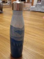 Thermostrinkflasche aus Coop Sammel-Aktion, Berg-/Waldmuster