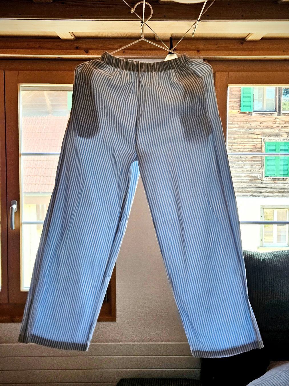 Pantalons: leinenhosen – D'occasion à Gondiswil par mic_c97w