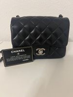 Chanel Classic Mini Sqaure Lambskin Schwarz silver Hardware