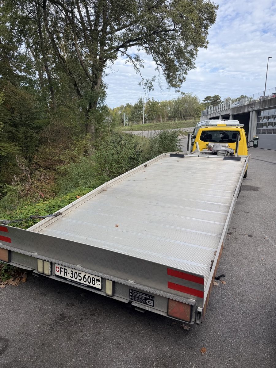 VW Veicoli commerciali: VW T5 Abschleppwagen – Usato da Fribourg venduto da miftarik 4