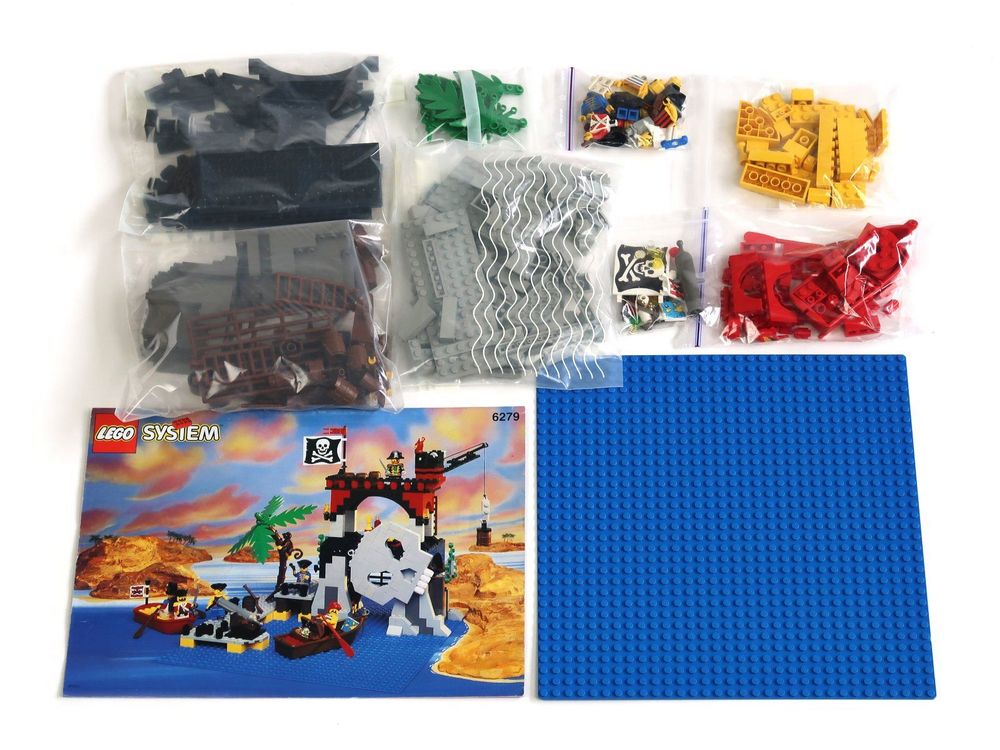 Lego Pirates 6279 Skull Island (Gebraucht) in Oberwil b. Büren für CHF ...