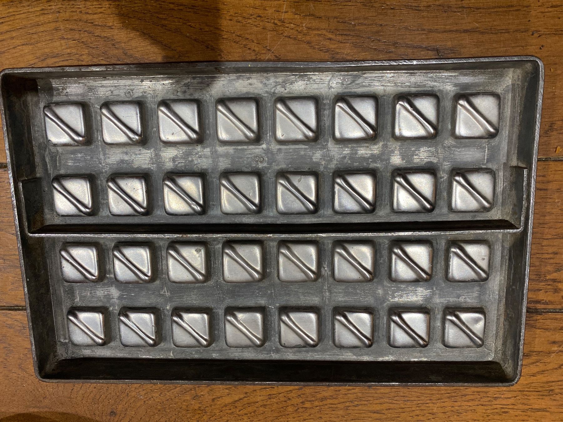 Teglie da forno: Moule chocolat schokoladenform – Usato da Lajoux JU venduto da Briard0 5