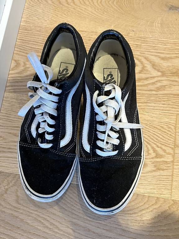Herrenschuhe: Schwarze Vans – Gebraucht aus Aesch BL von sab_9j2z 1