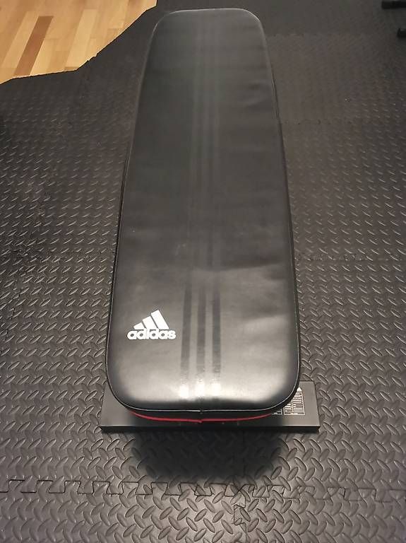 Panchine: Adidas Flachbank – Usato da Aarau venduto da JohnyTrash 1