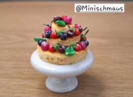 Beerentorte auf Keramik Tortenplatte, Handgemacht, Maileg