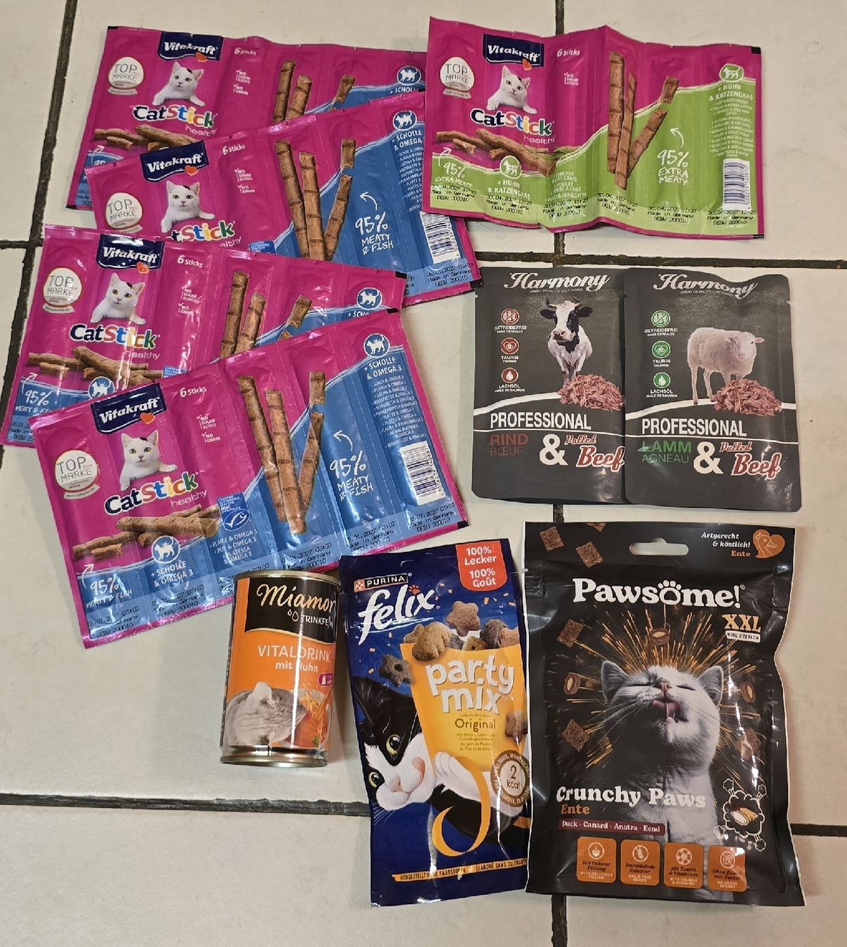 Nourriture: Katzenfutter Mix Set NEU – Neuf avec emballage d'origine à Hüttikon par Sybille91