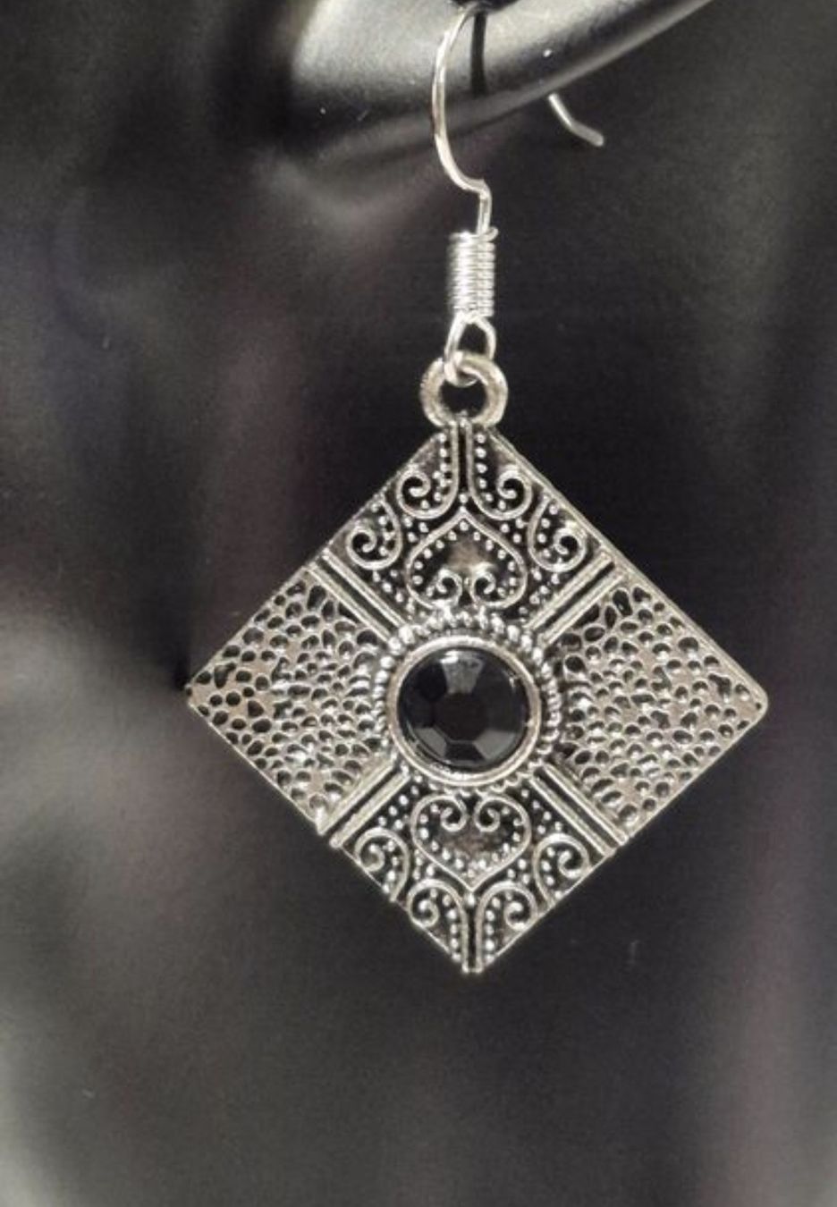 Orecchini pendenti & Orecchini a lobo: Orecchini pendenti quadrati con pietra nera Argento – Nuovo (secondo la descrizione) da Giubiasco venduto da Stefaniav 4