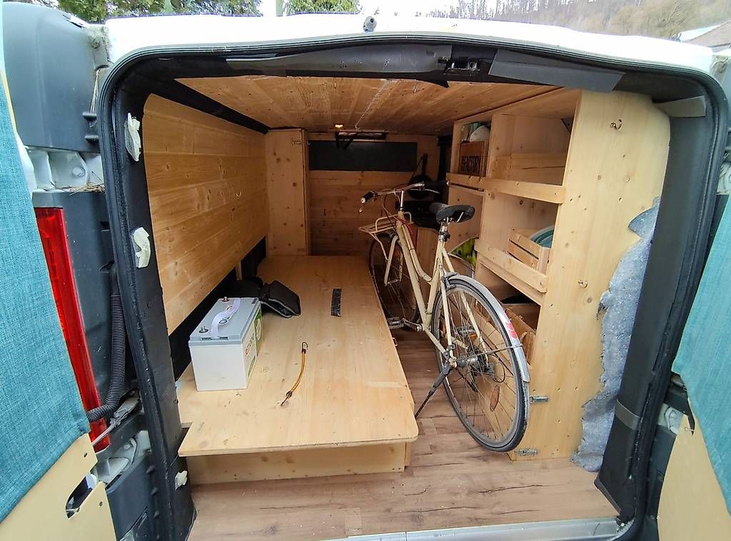 Veicoli da campeggio: Camper Van Opel Vivaro – Usato da Lostorf venduto da val_l9vy 1