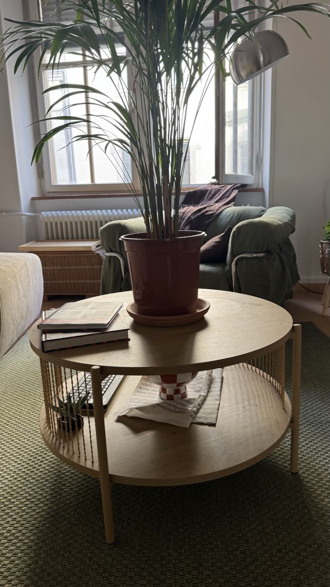 Tische: Round Coffee Table & Side Table Set with Matching Mirror – Gebraucht aus Basel von aay_l5ht