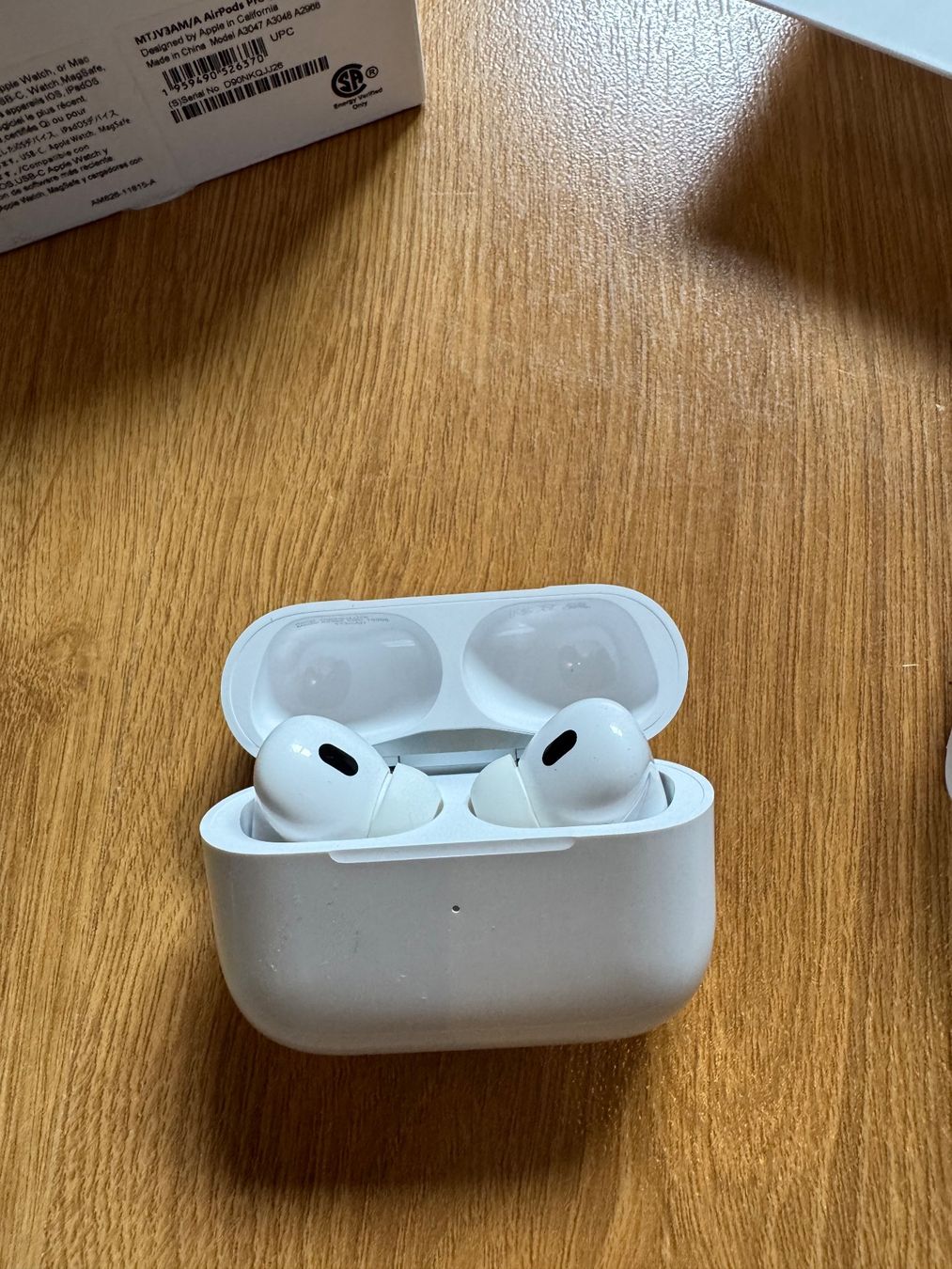 Apple Kopfhörer: Airpods Pro (2.Gen / USB-C) – Gebraucht aus Madiswil von Flx_hllr 1