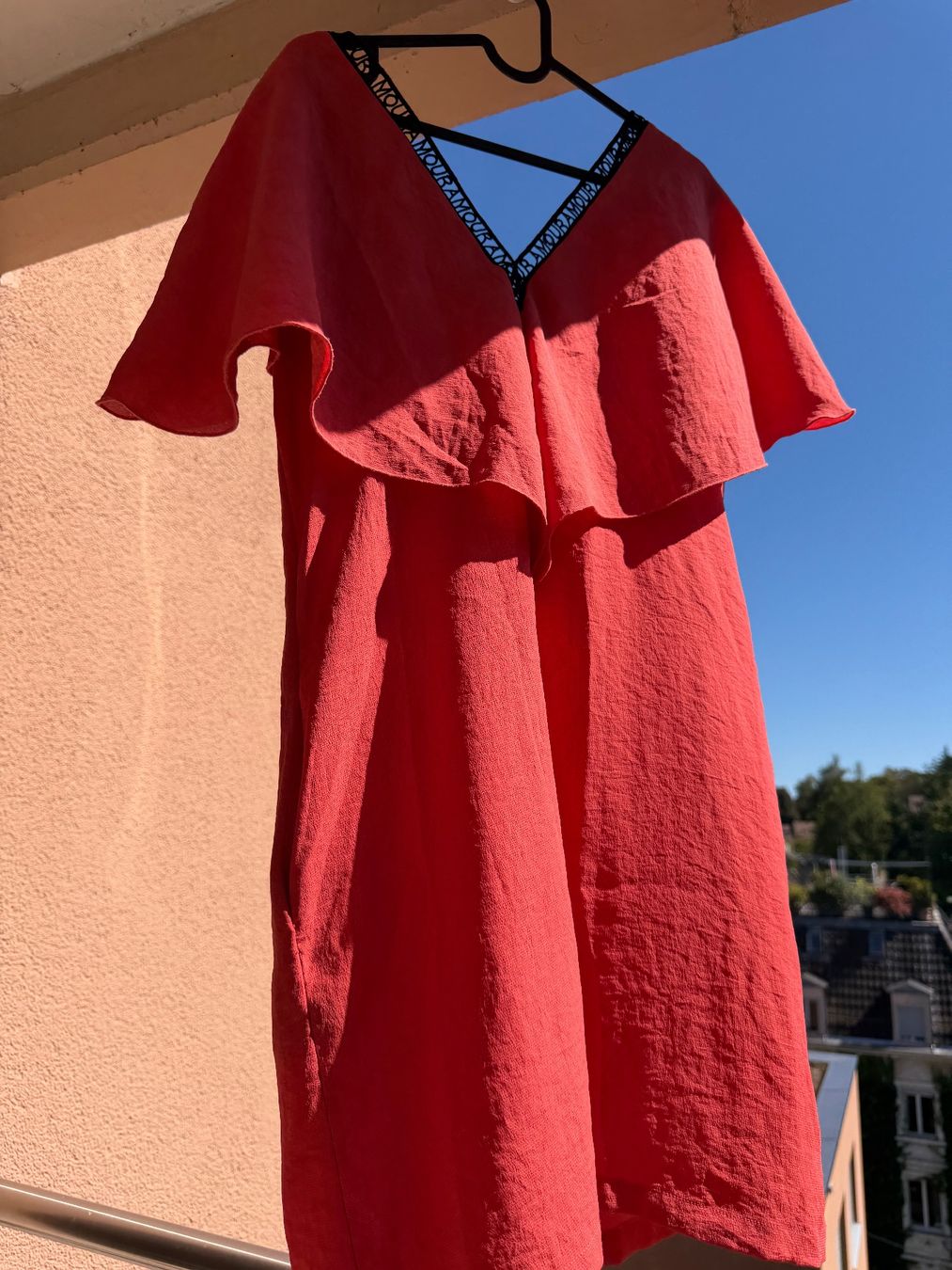 Maje Vestiti: Amore Kleid mit Schmetterlingsärmeln – Usato da Zürich venduto da serendipity. 3