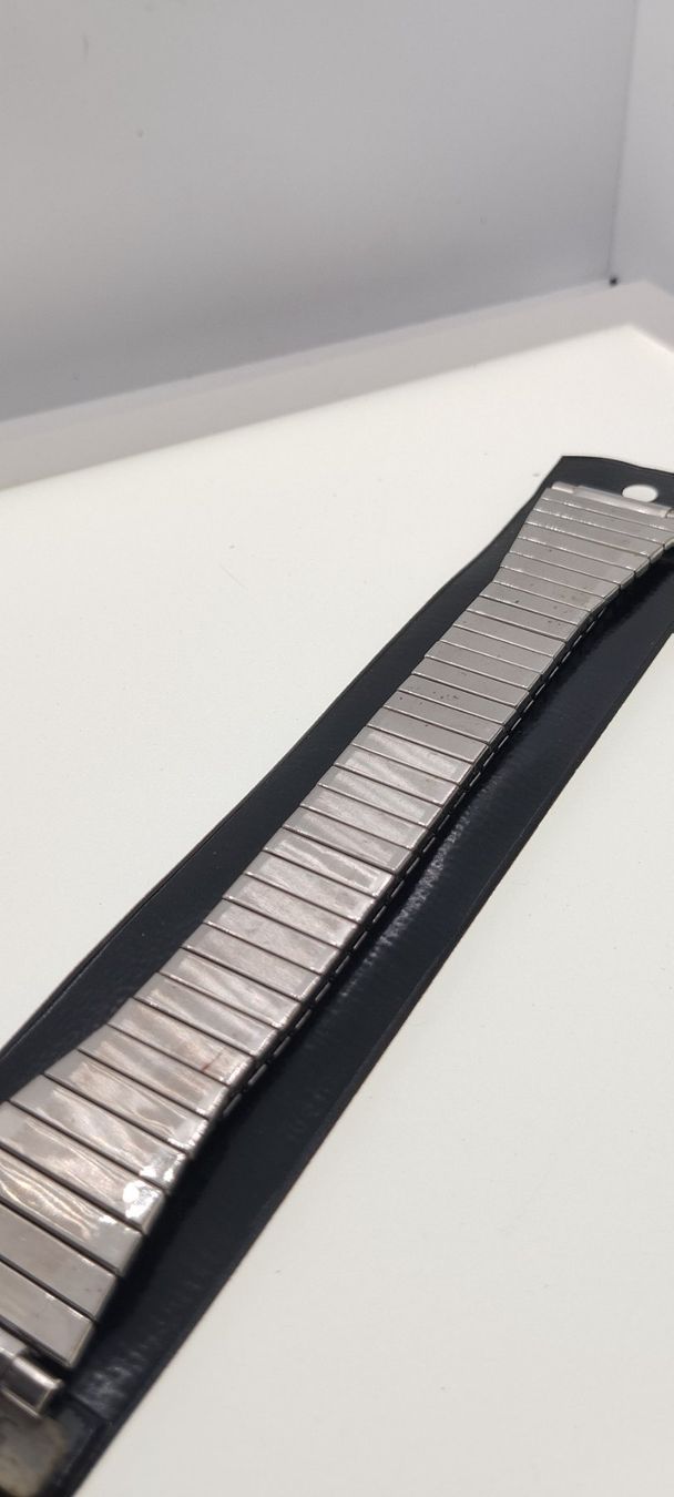 Orologi: Bracelet montre vintage – Usato da La Chaux-de-Fonds venduto da jac_9llg