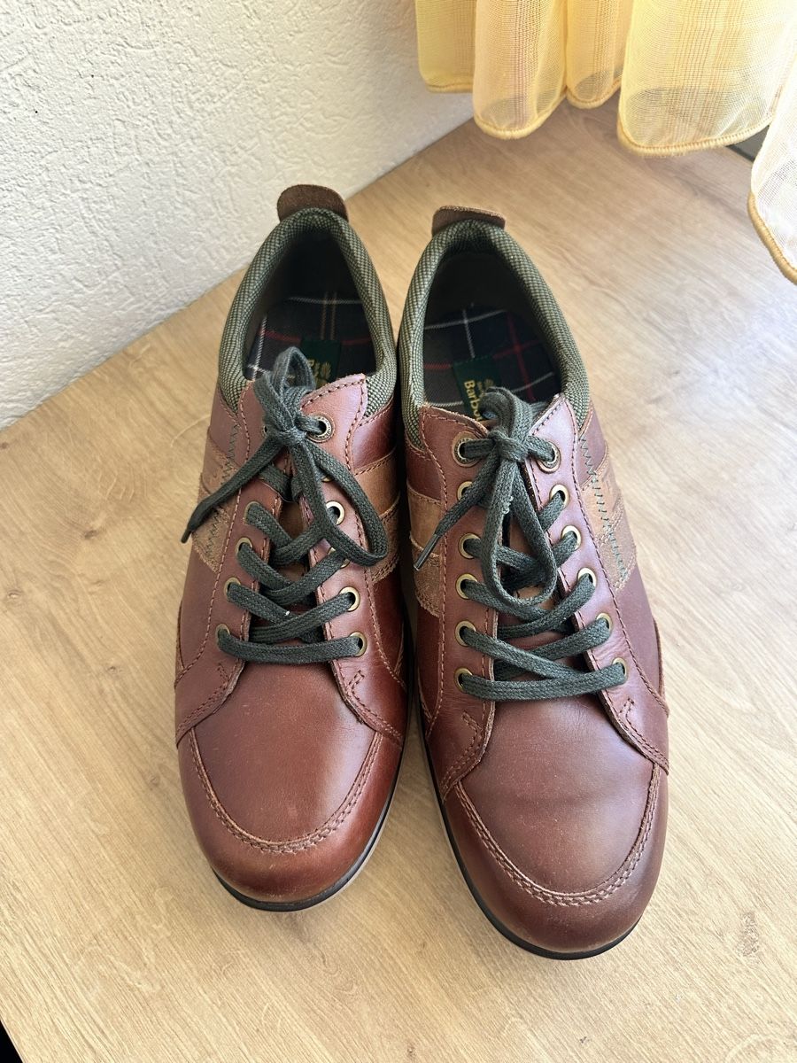 Barbour Scarpe da uomo: Barbour Herren Leder-Sneaker / Halbschuhe – Usato da Wildegg venduto da dmy_8j9x 1