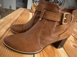 Braune Stiefeletten Gr 39
