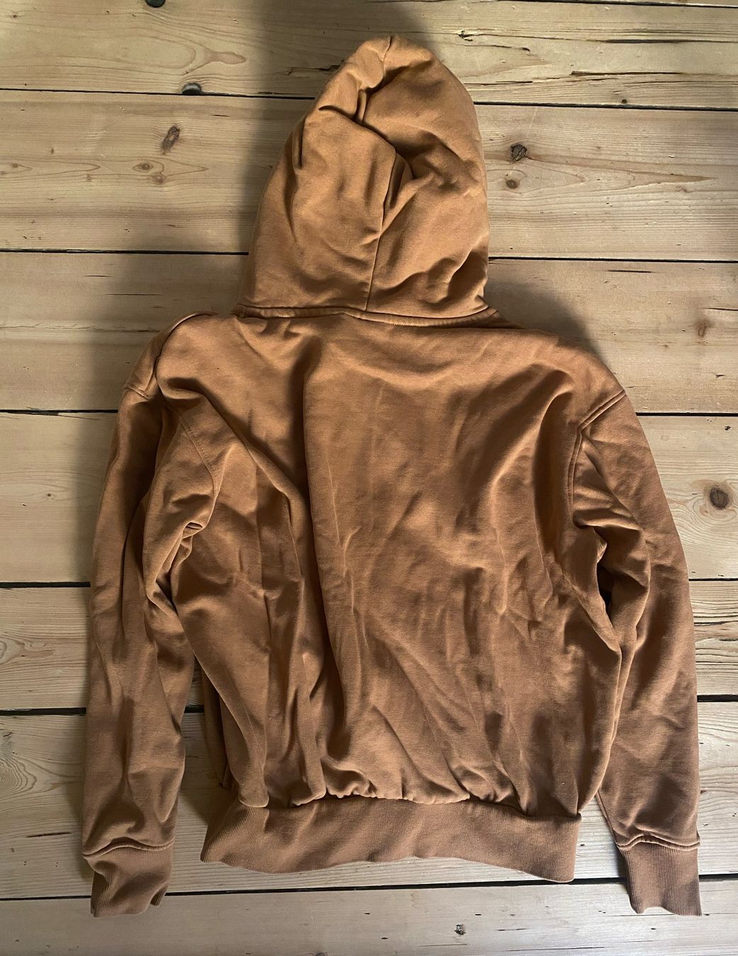 Weekday Maglioni & Felpe: Brauner Kapuzenpulli, Zip Hoodie – Usato da Zürich venduto da sultaninchen 1