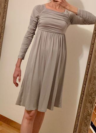 Sommerliches Kleid, grau, knielang