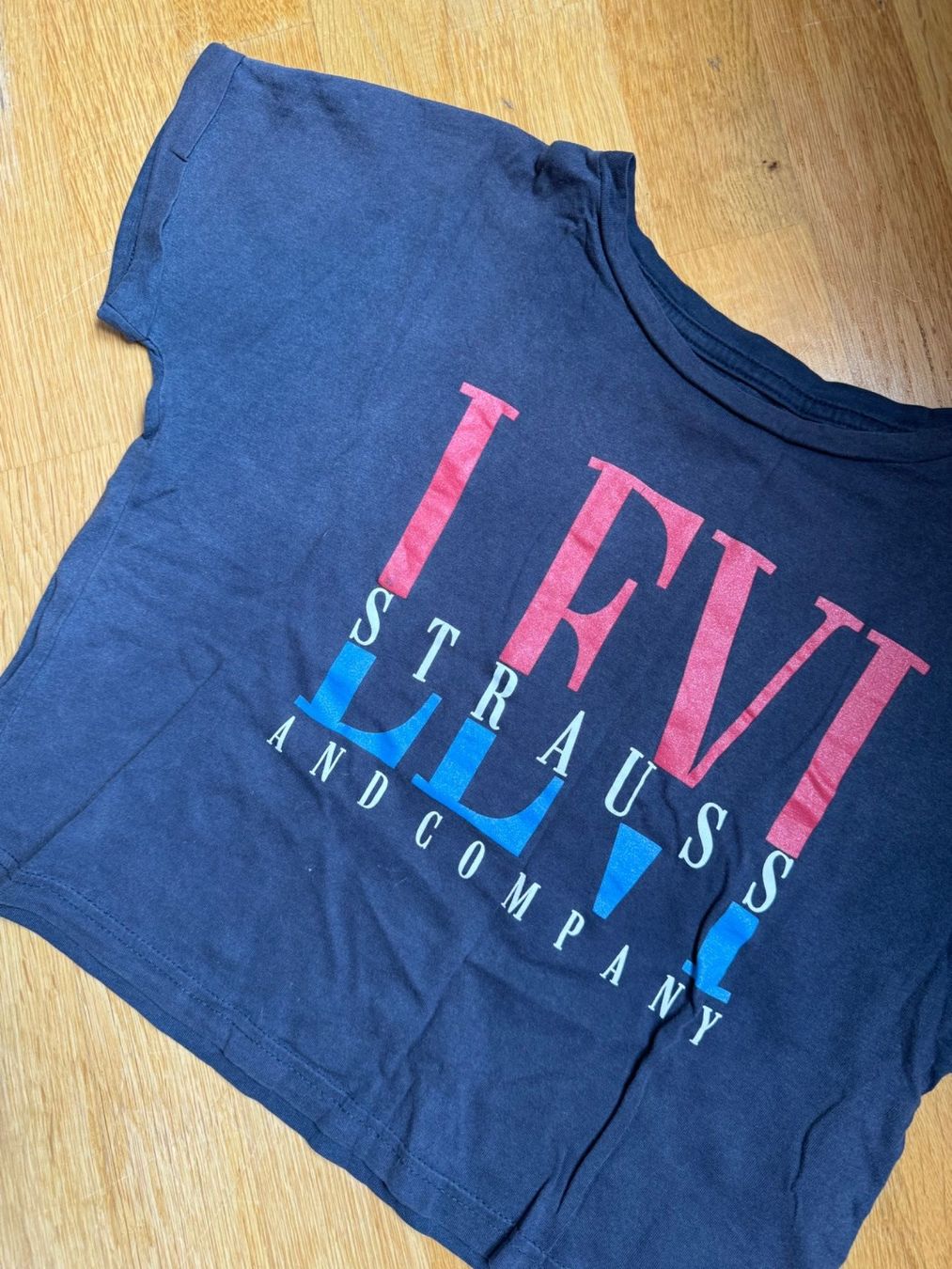 Levi's Camicette, T-shirt & Top: T-Shirt von Levis – Usato da Spiez venduto da HomeShoppingSpiez 1