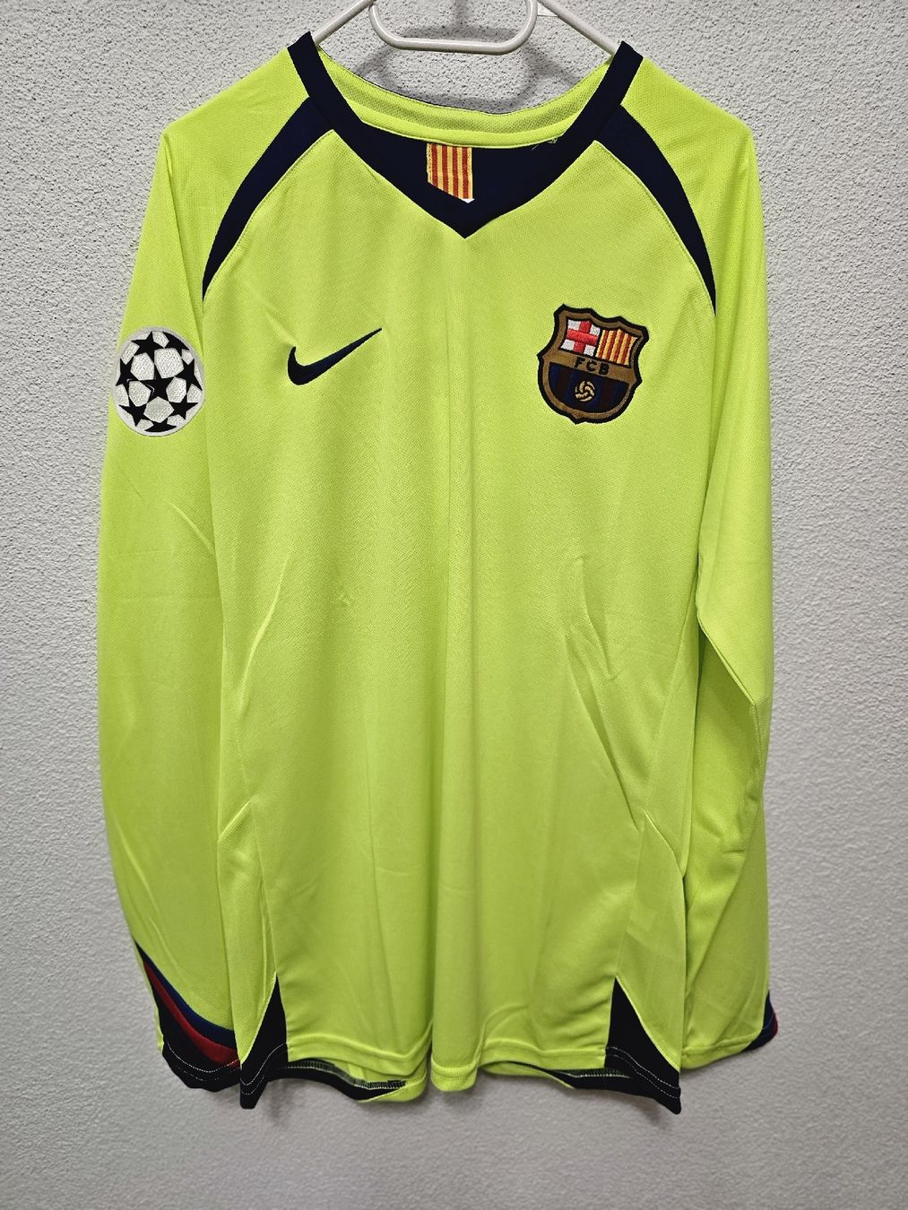 Canottiere & Pantaloni: FC Barcelona Langarmtrikot 05/06 – Nuovo (secondo la descrizione) da Rickenbach LU venduto da LichterWelt