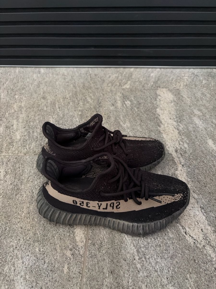 Adidas Scarpe da uomo: Yeezy - 38  – Usato da Davesco-Soragno venduto da Chichijango 3