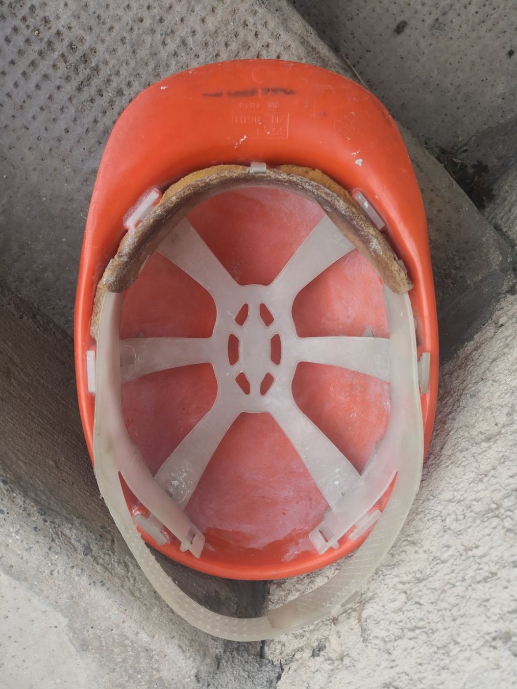 Protezione per viso e udito: Helm PALFINGER FISKARS 1972 – Usato da Monthey venduto da 19_karen_84 3