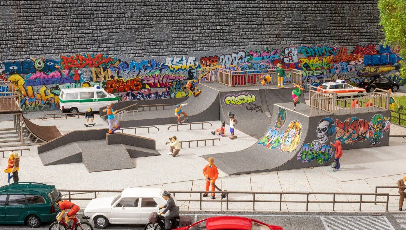 Noch Modelleisenbahnen: NOCH 66834 micro-motion Skatepark – Neu und originalverpackt aus Neukirch a.d. Thur von Modellbau-Artikel 3