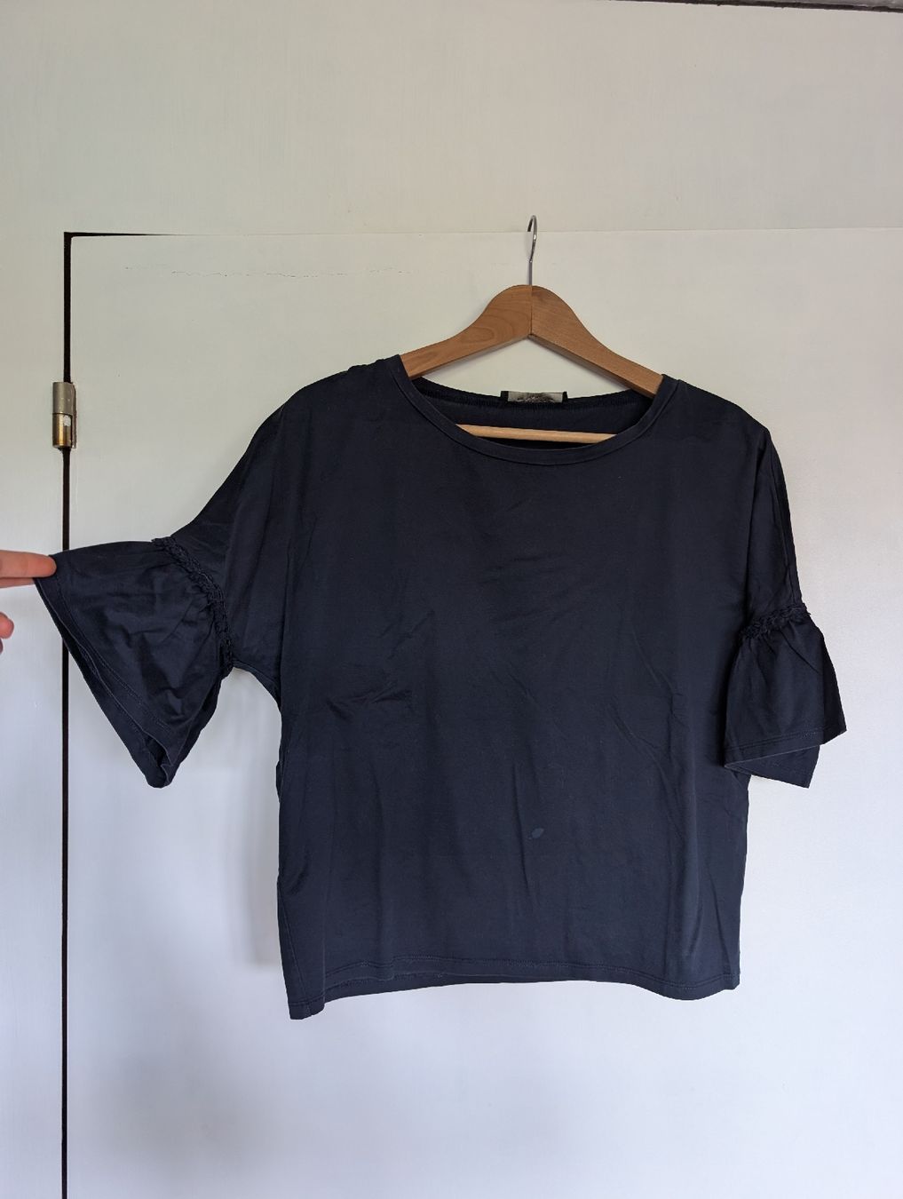 Max Mara Top: Max Mara Top – Nuovo (secondo la descrizione) da Rütihof venduto da zoe.jpg