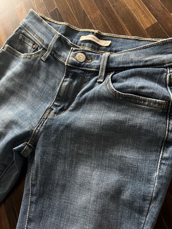 Levis Jeans W26/L30