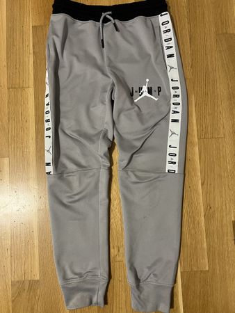 Jordan Jumpman Trainingshose, Grau, Gr. S (8-10 Jahre)