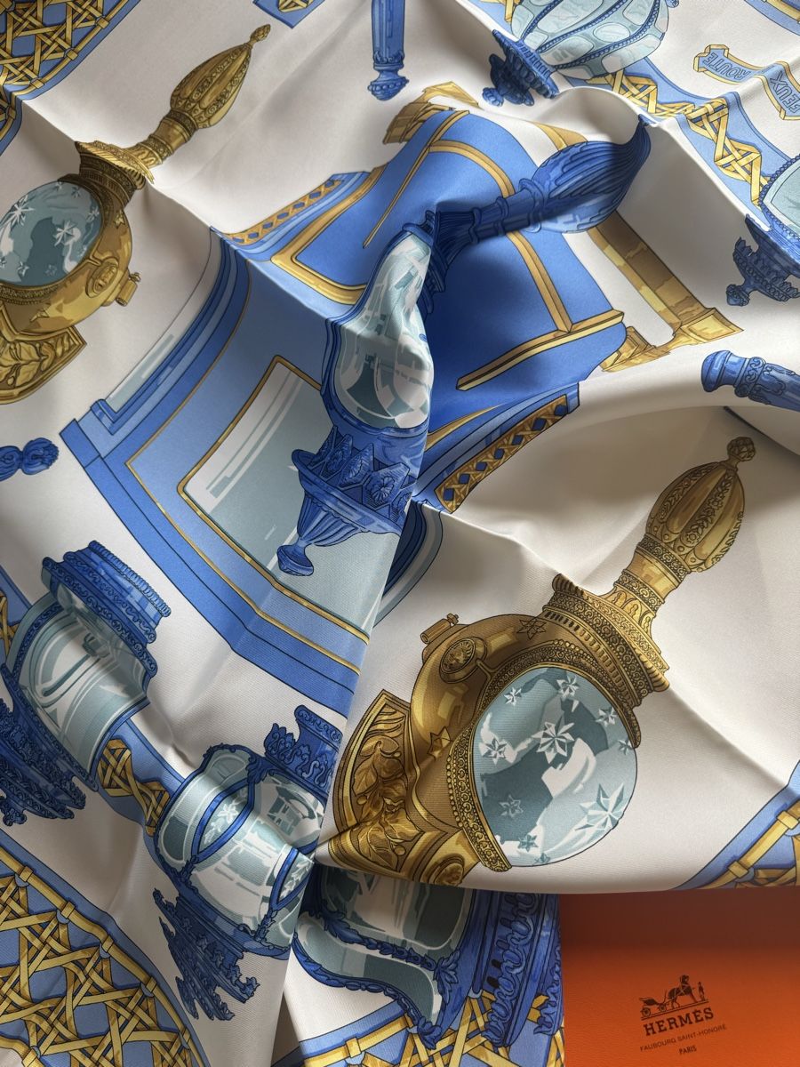 Hermès Foulards & écharpes: Foulard hermes – D'occasion à Vésenaz par Angela.C3 4