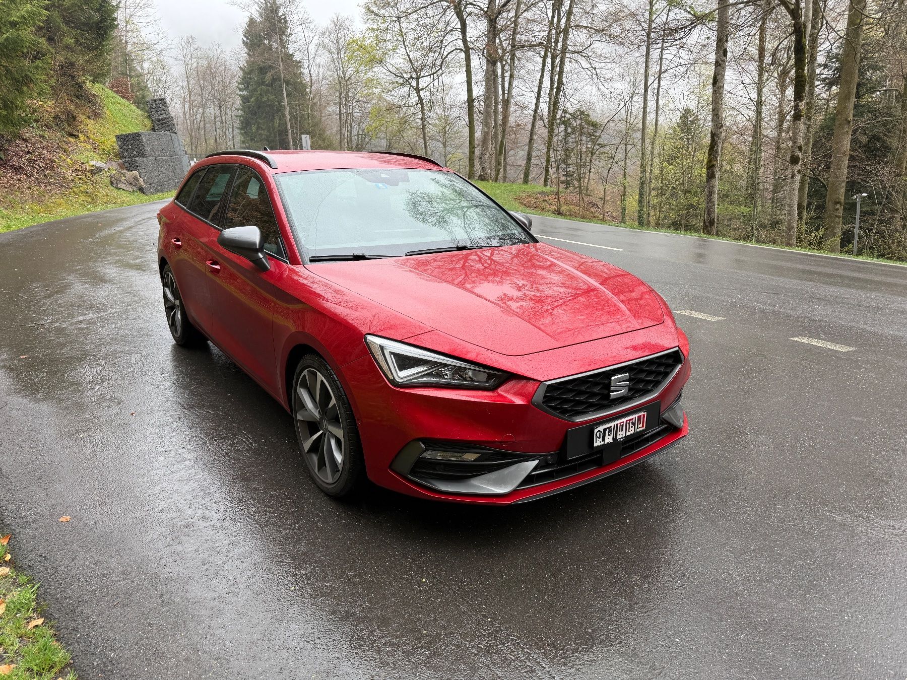 Seat Autos: Seat Leon ST FR 1.5 wenig Kilometerstand – Gebraucht aus Giswil von urr_7c5j 3