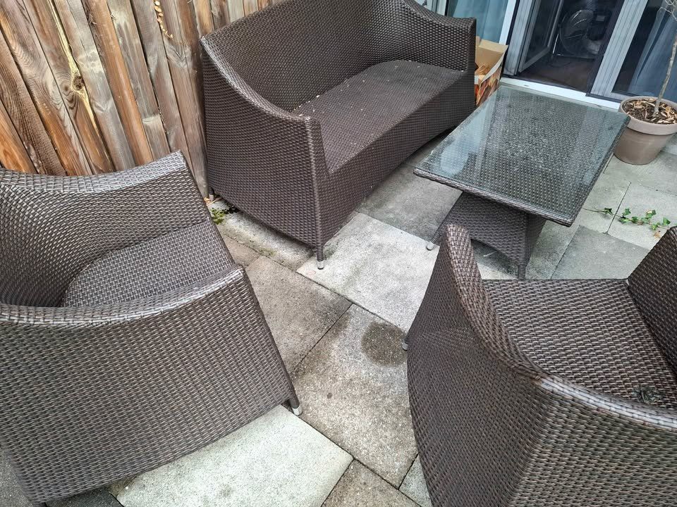 Divani: Gartenmöbel – Usato da Zürich venduto da Empstorm 4