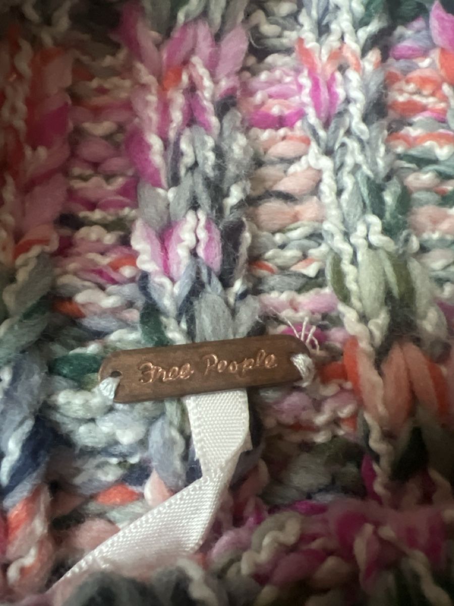 Pulls & Sweat-shirts: Gemütlicher Strickpullover, Gr. S, bunt – D'occasion à Hofstetten SO par Snowwithe555 2