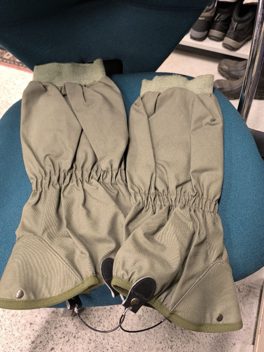 Stinchiere & Fasciature: Gamaschen Bergsteigen Jagen..Ghette da caccia RISERVA – Nuovo (secondo la descrizione) da Cama venduto da anto_a 5