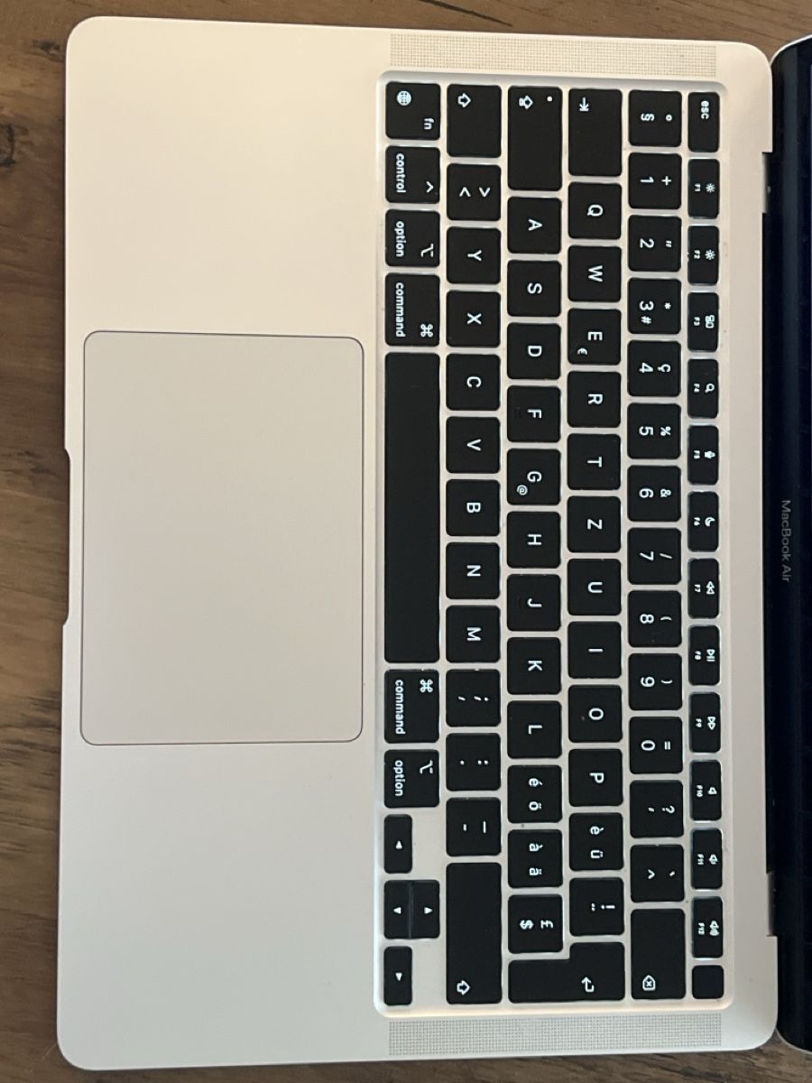 Apple Portables: MacBook Air 13 – D'occasion à Basel par bra_nz58 1
