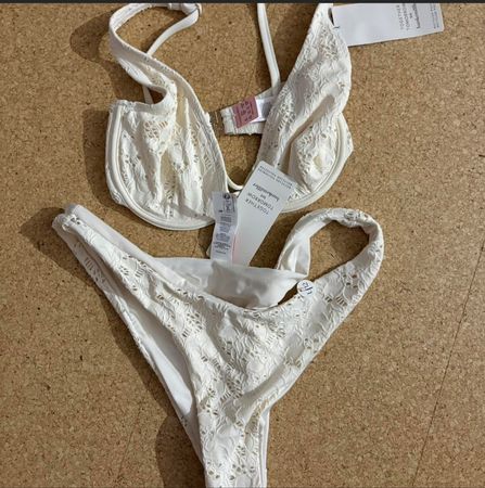 hunkemoller bikini set 70E top L bottom