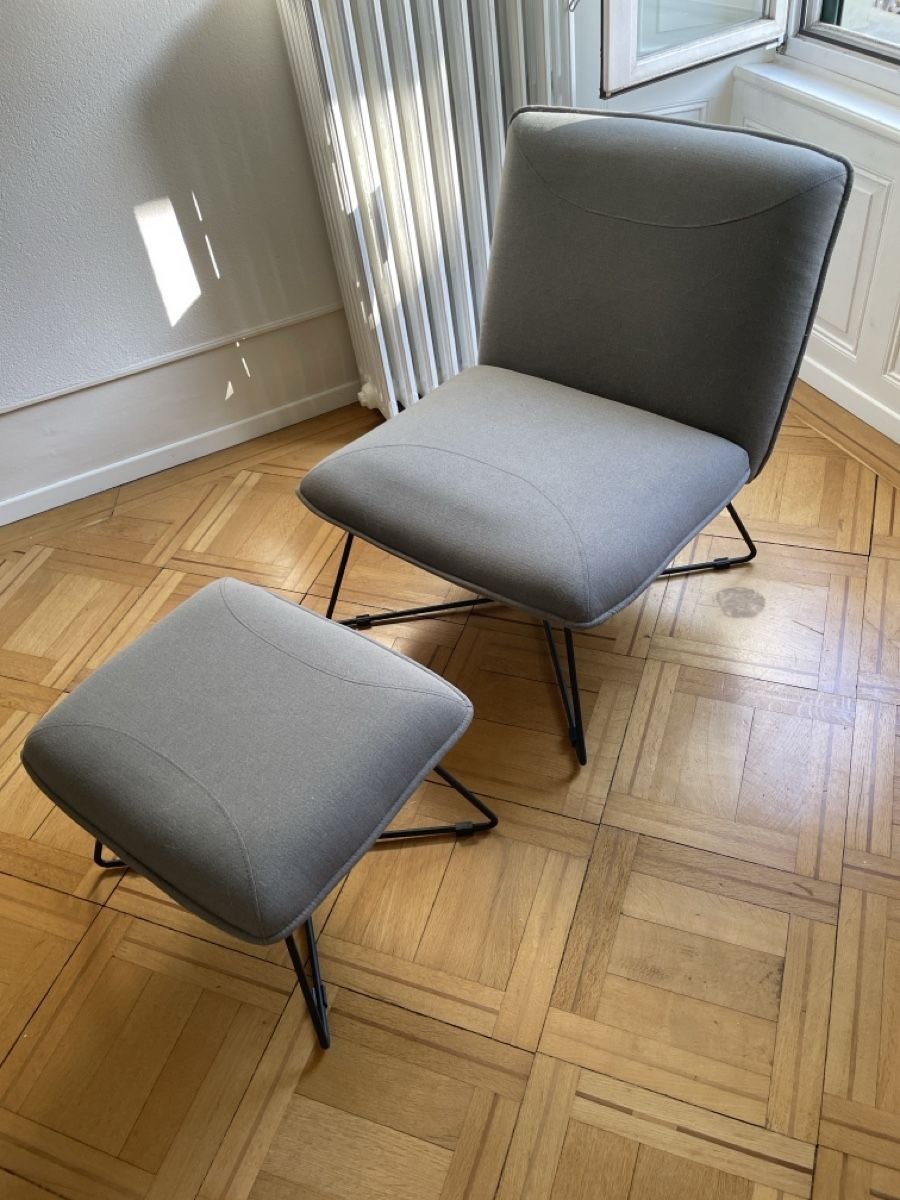 Pfister Fauteuils: Sessel mit Hocker grau guter Zustand – D'occasion à Biel/Bienne par Michaelkern