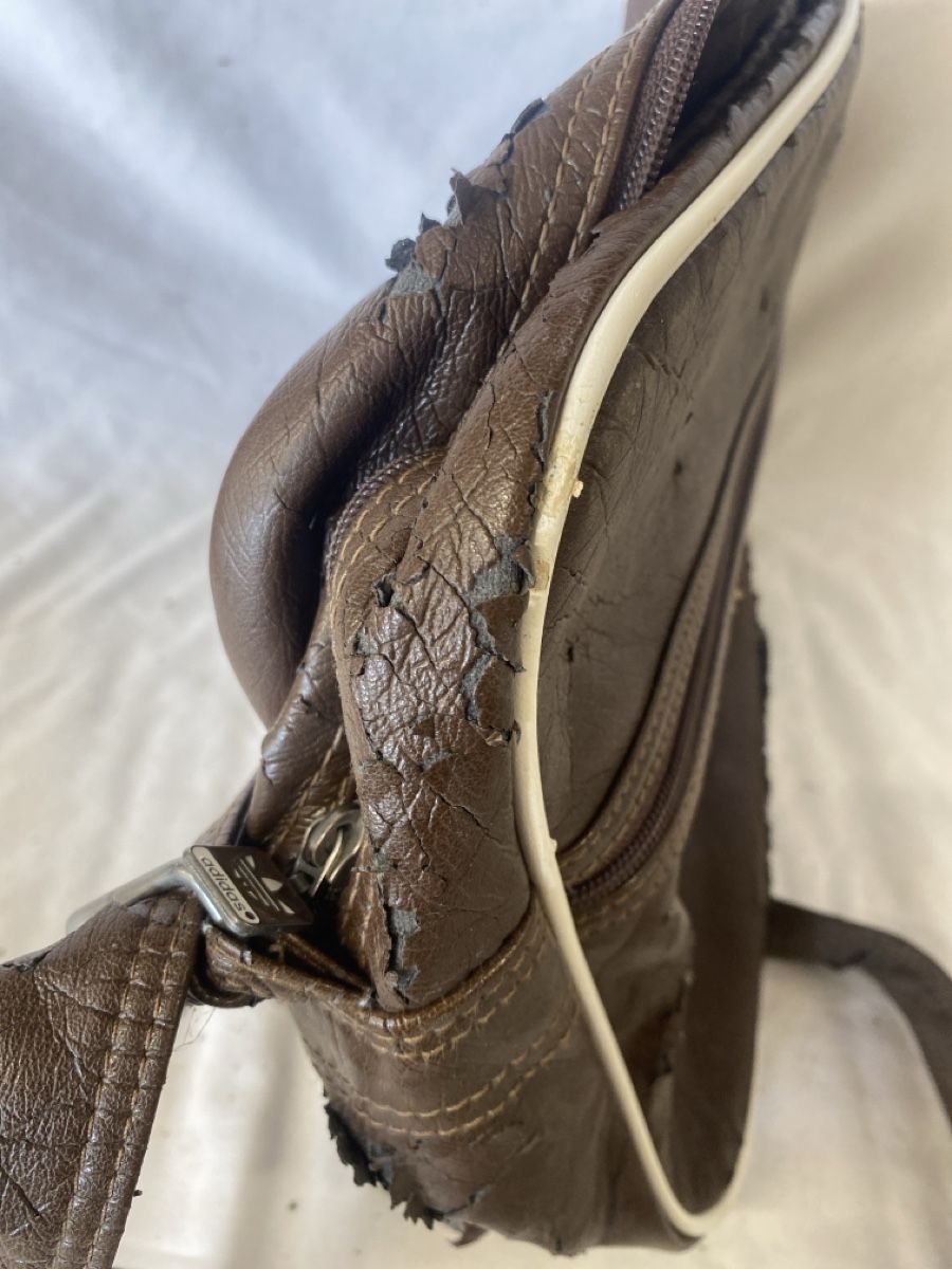 Adidas Borse: Antike Adidastasche – Usato da Dozwil venduto da Bach_4 2